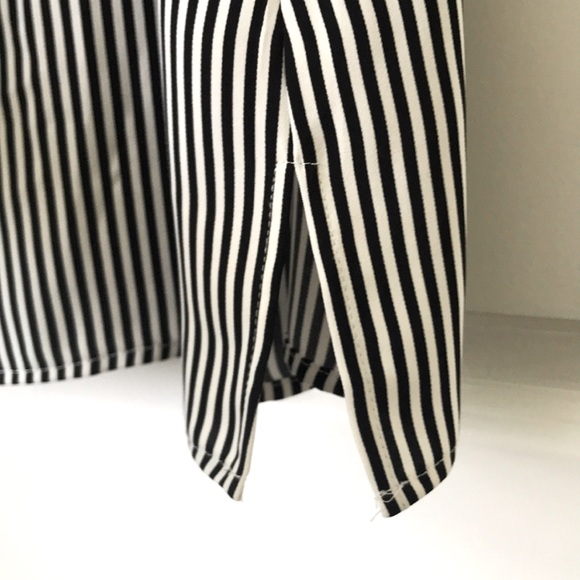 CHICO’S MOCK NECK BLOUSE - Picture 5 of 7